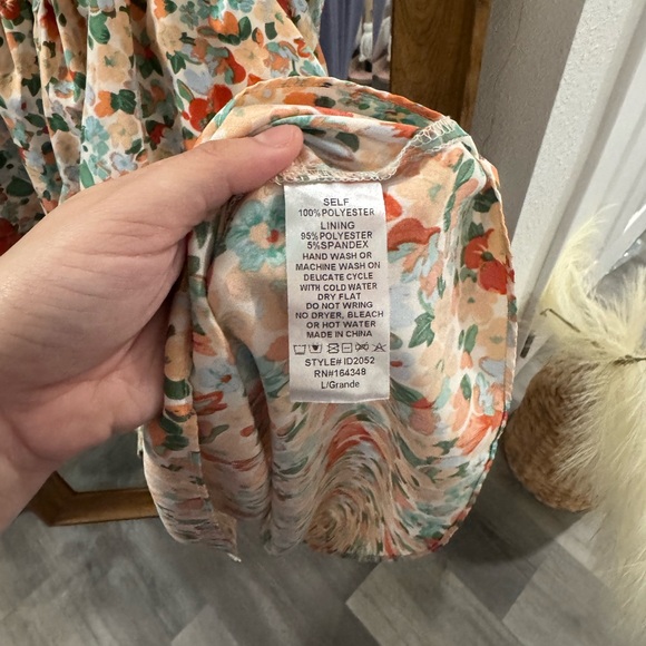 LIKE NEW Boutique Floral Tiered Dress - Picture 4 of 4